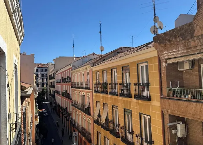 La Guapa De Malasaña